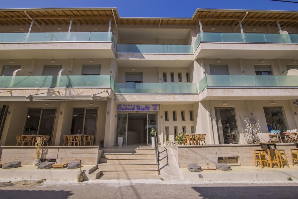 Grand Theoni Boutique Hotel & Spa Vasiliki  Exterior photo